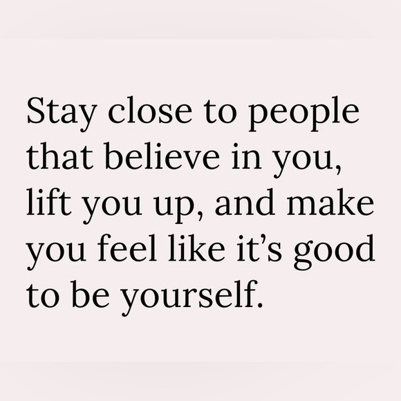 🌻💕 HURRICANE RESALE LIVE SHOW NOTIFICATION!🌻 💕 COME JOIN THE FUN - Picture 7 of 9